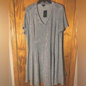 Torrid fit and flare size 2 NWT